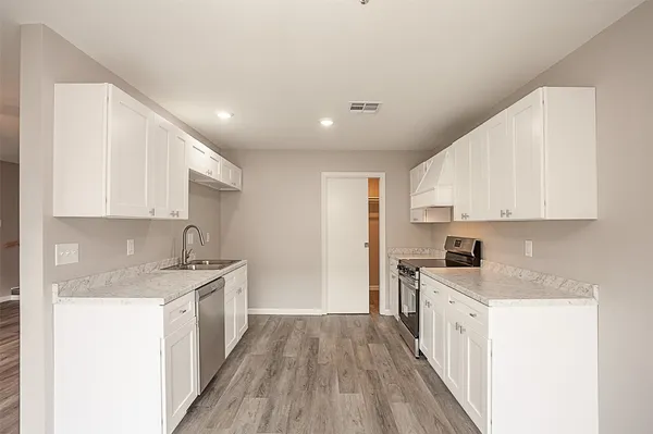 $1,600 | 972 Park Meadow Drive, Beaumont, TX 77706