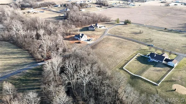$70,000 | 5 Seabiscuit Drive, Troy, MO 63379