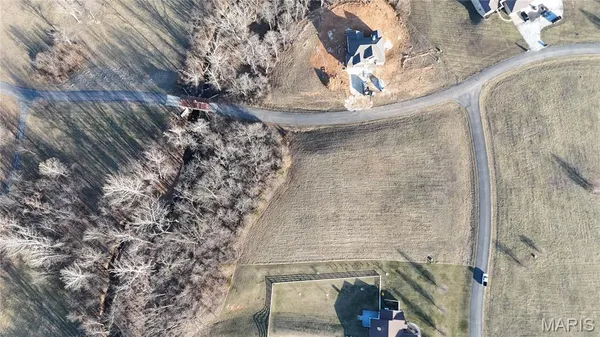 $70,000 | 5 Seabiscuit Drive, Troy, MO 63379