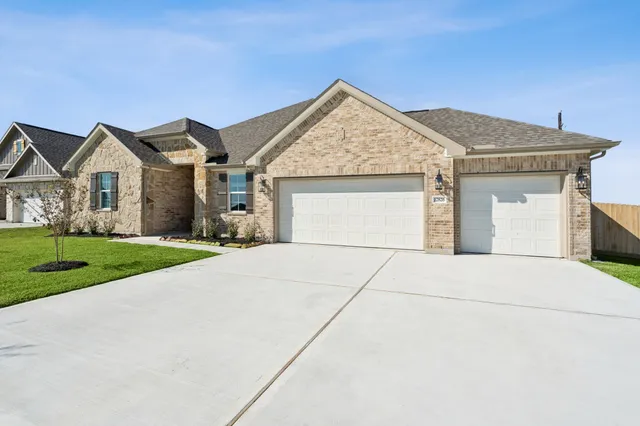 $497,000 | 12826 Old Fashion Circle, Dayton, TX 77535