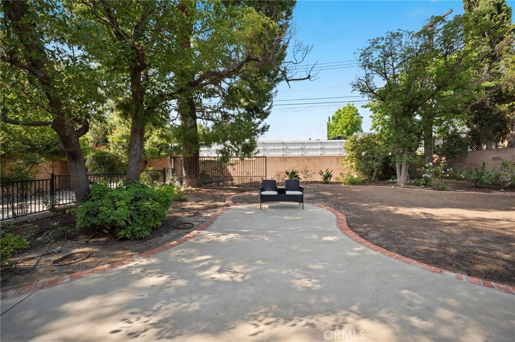 18543 Chatsworth Street Porter Ranch, CA 91326 - Photo 6 of 39