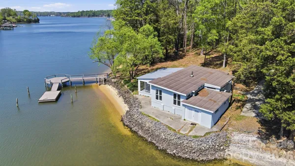 $1,500,000 | 15609 Chatfield Drive, Charlotte, NC 28278