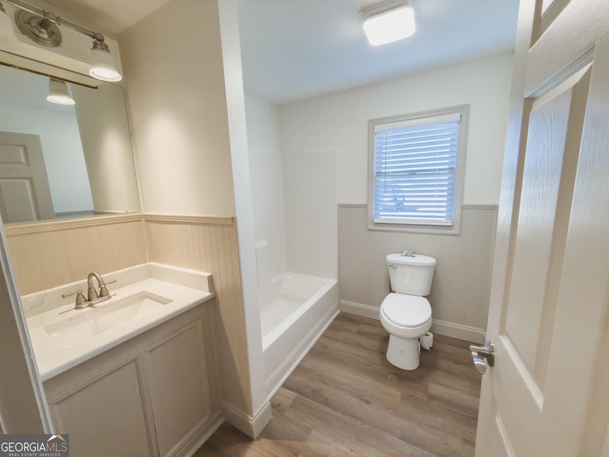 5885 Val Del Road Hahira, GA 31632 - Photo 20 of 27