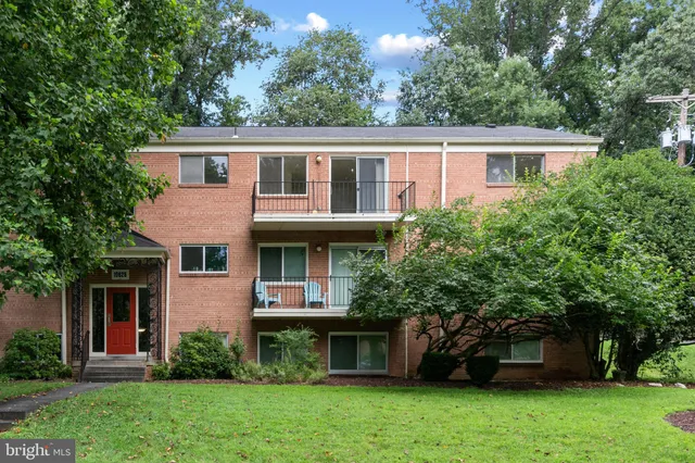 $239,000 | 10626 Weymouth Street, Unit 204, Bethesda, MD 20814