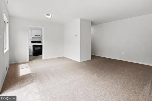 $239,000 | 10626 Weymouth Street, Unit 204, Bethesda, MD 20814