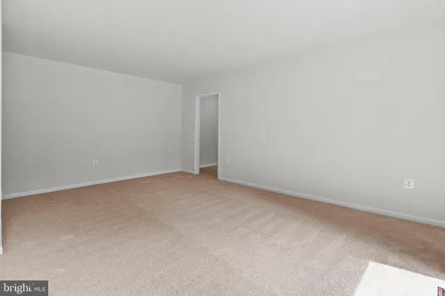 $239,000 | 10626 Weymouth Street, Unit 204, Bethesda, MD 20814