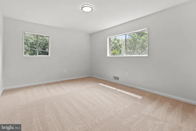 $239,000 | 10626 Weymouth Street, Unit 204, Bethesda, MD 20814