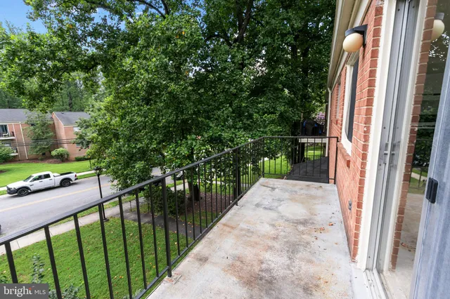 $239,000 | 10626 Weymouth Street, Unit 204, Bethesda, MD 20814