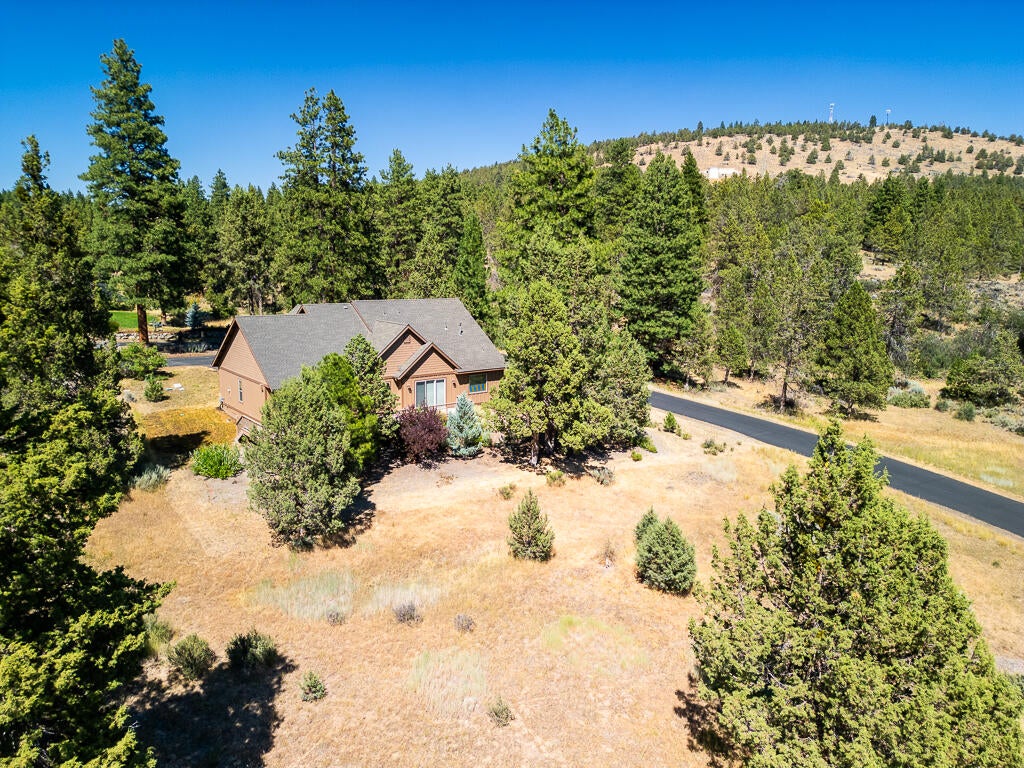 1096 Timber Ridge Loop Klamath Falls, OR 97601 - Photo 6 of 40 1096 Timber Ridge-06