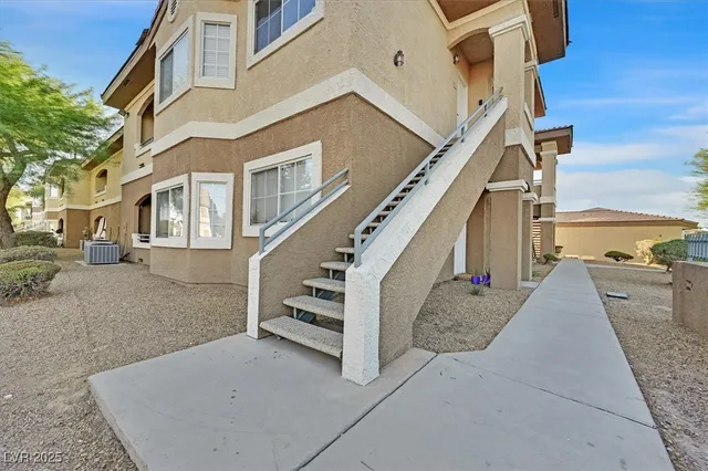 $270,000 | 833 Aspen Peak Loop, Unit 121, Henderson, NV 89011