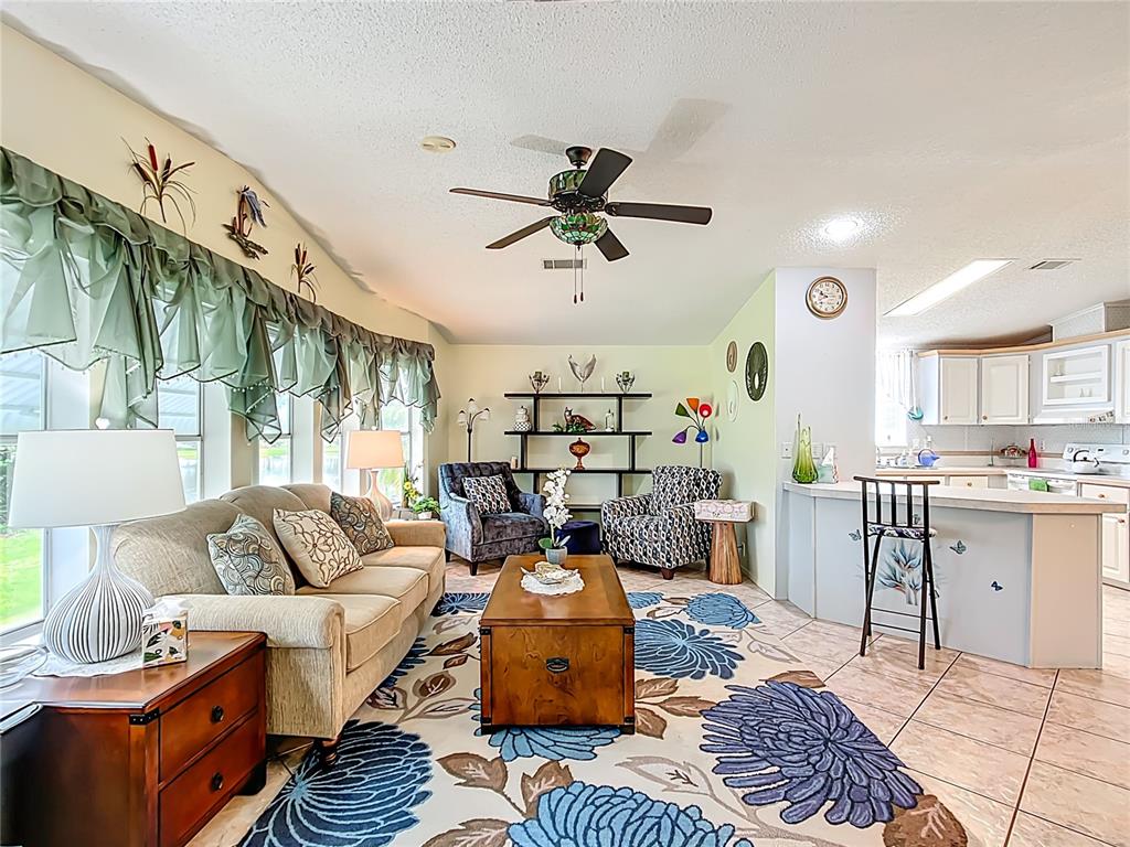 515 Village Boulevard Frostproof, FL 33843 - Photo 3 of 26