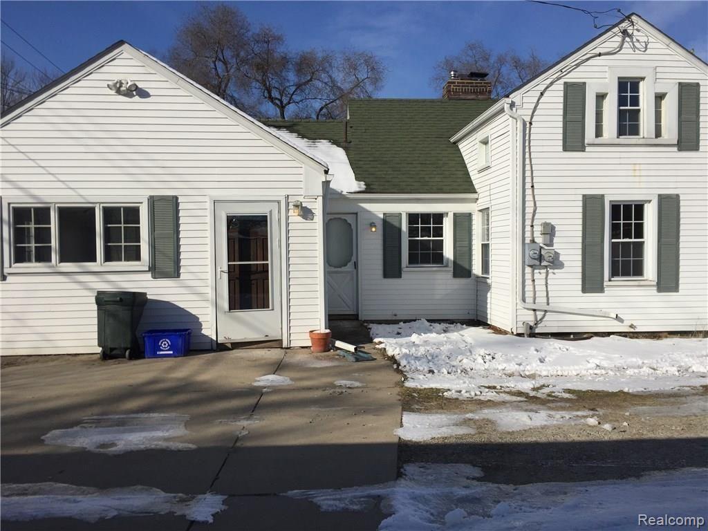 21455 Meridian Road Grosse Ile, MI 48138 - Photo 4 of 30 IMG_0876.JPG