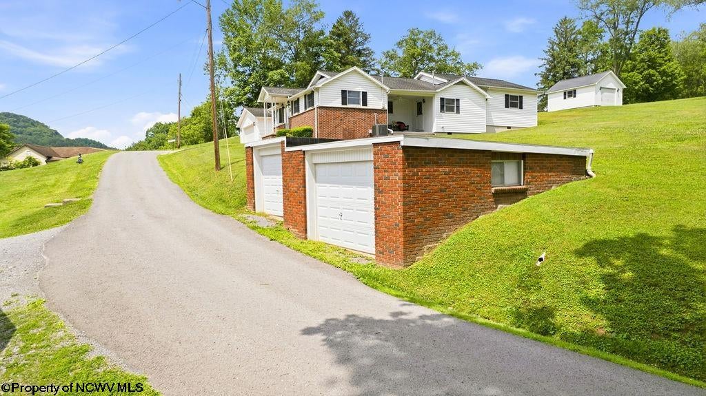 573 Rosemont School Road Bridgeport, WV 26330 - Photo 20 of 50 Gallery Image 20
