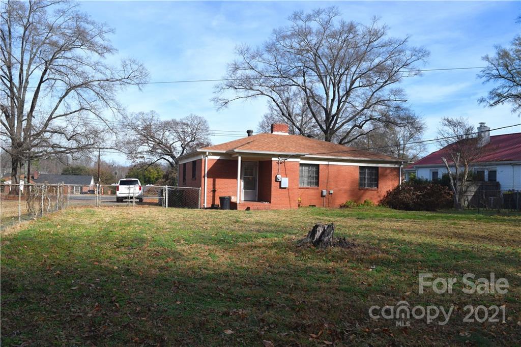 4912 Monroe Road Charlotte, NC 28205 - Photo 4 of 7 Gallery Image 4