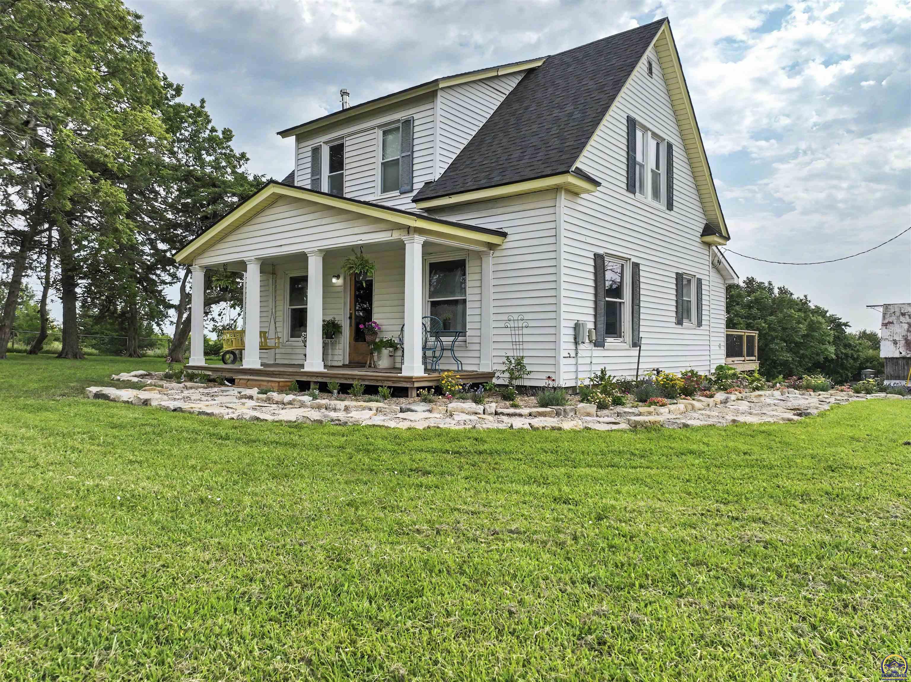 17075 Lincoln Road Onaga, KS 66521 - Photo 1 of 48