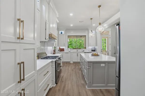 $749,900 | 16 Manatee, Hattiesburg, MS 39402