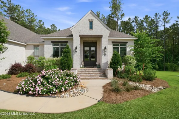 $749,900 | 16 Manatee, Hattiesburg, MS 39402