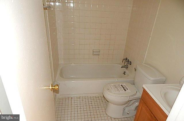 2000 Ode Road District Heights, MD 20747 - Photo 17 of 18 Bath