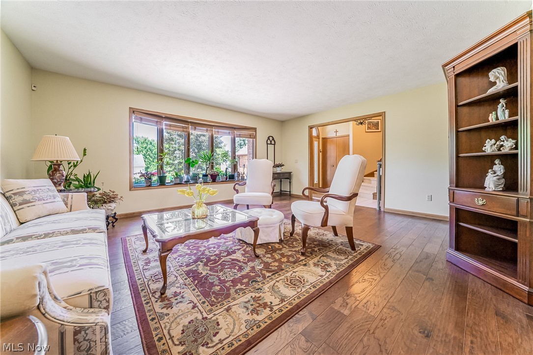 6276 Coldstream Road Highland Heights, OH 44143 - Photo 8 of 49