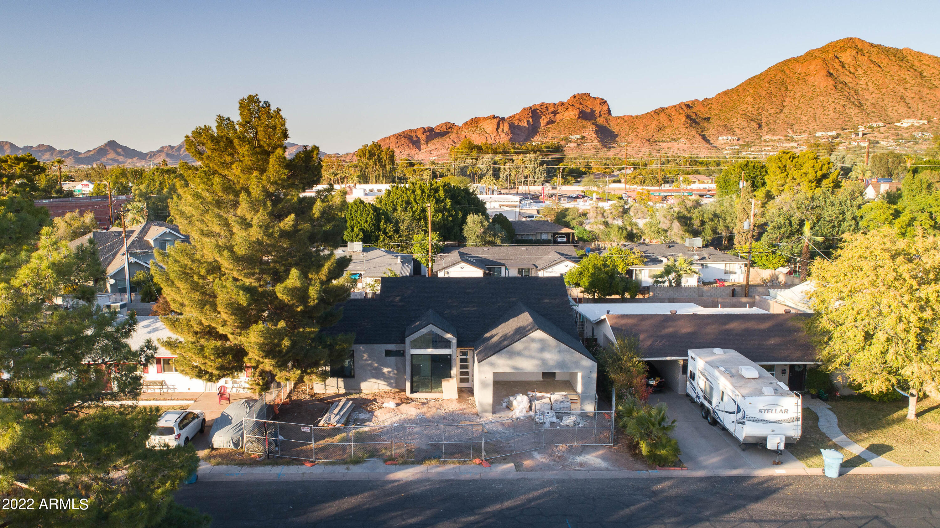 4826 East Piccadilly Road Phoenix, AZ 85018 - Photo 3 of 11 Location, Location, Location.