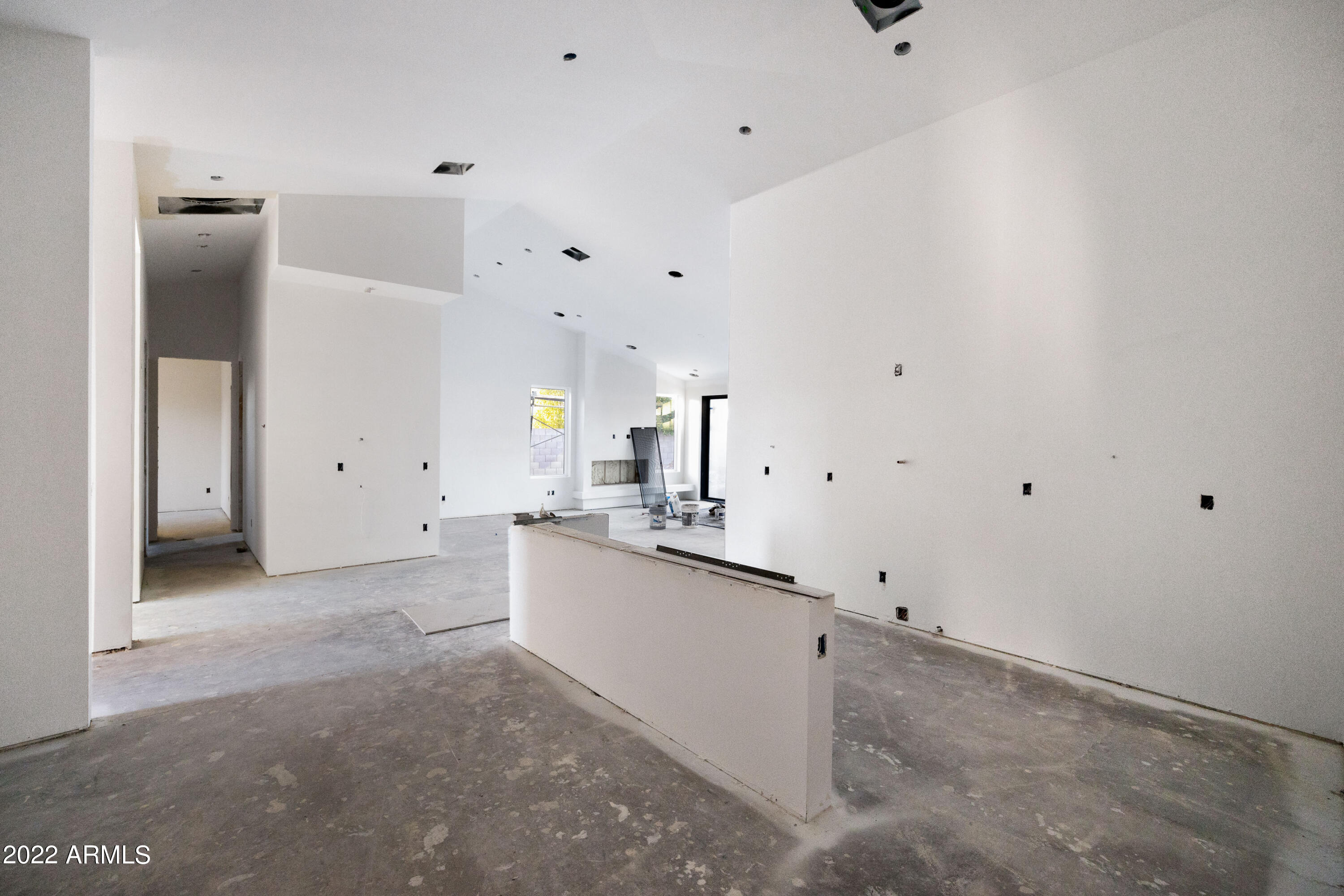 4826 East Piccadilly Road Phoenix, AZ 85018 - Photo 4 of 11 Kitchen Looking Into Great Room