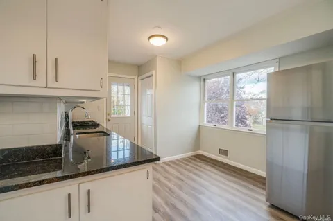$769,000 | 29 Ripley Drive, Northport, NY 11768
