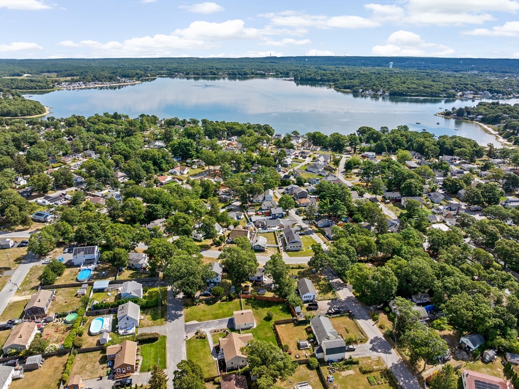 40 Cohasset Road Wareham, MA 02532 - Photo 39 of 42 a view of a city and lake