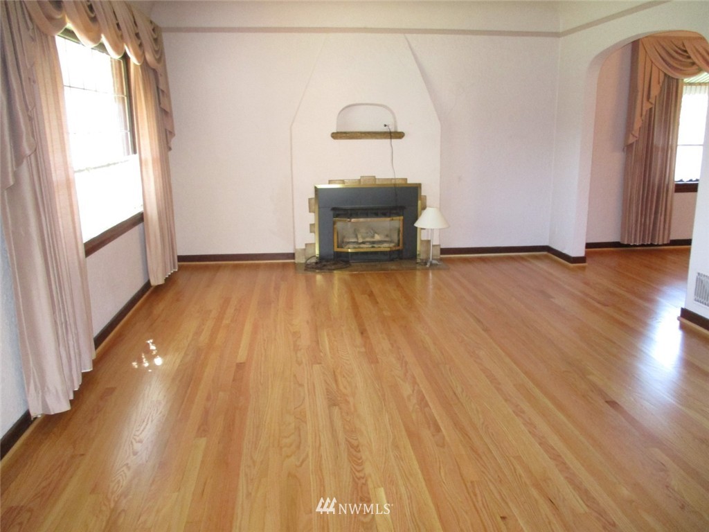 1818 Rucker Avenue Everett, WA 98201 - Photo 7 of 20