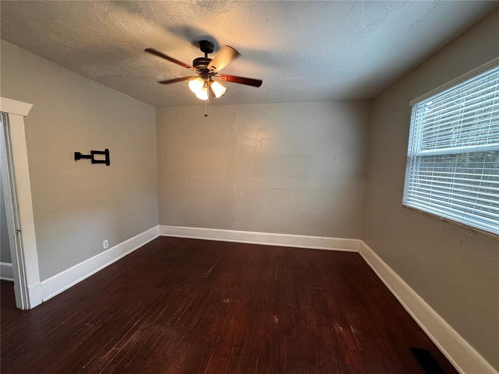 210 West Wisconsin Avenue, Unit A Deland, FL 32720 - Photo 5 of 11