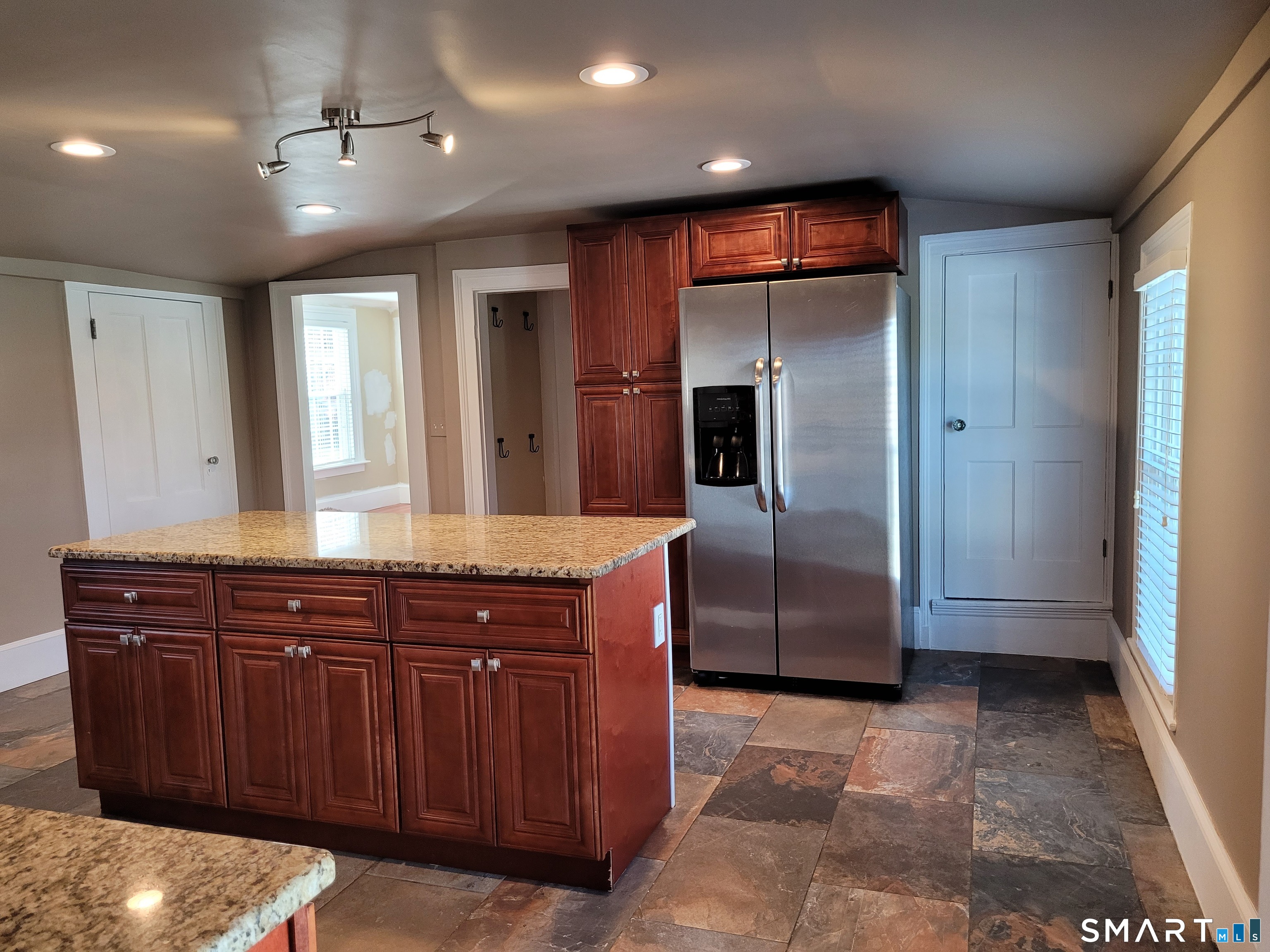 264 Wolcott Hill Road Wethersfield, CT 06109 - Photo 9 of 21 Gallery Image 9