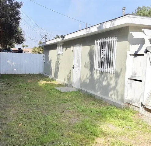 $749,000 | 352 West Peach Street, Compton, CA 90222