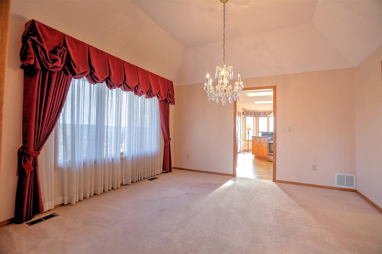 14803 North Willow Road Mead, WA 99021 - Photo 10 of 20
