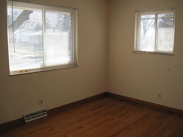 4595 Sandy Lane Road Columbus, OH 43224 - Photo 11 of 20 Gallery Image 11