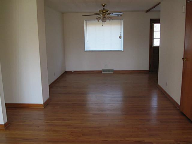 4595 Sandy Lane Road Columbus, OH 43224 - Photo 7 of 20 Gallery Image 7