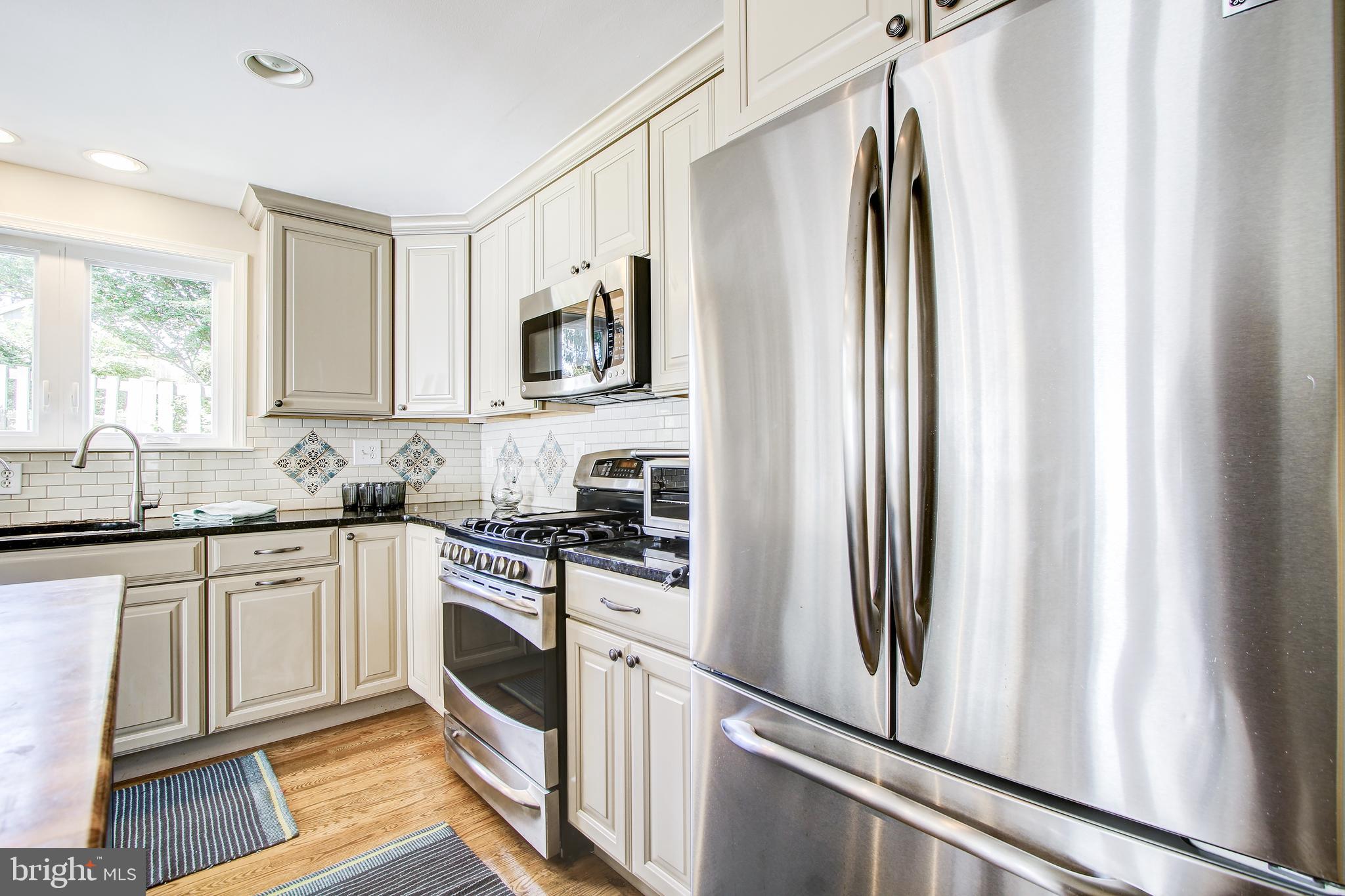 9909 Cherry Tree Lane Silver Spring, MD 20901 - Photo 13 of 45 Stainless Appliances