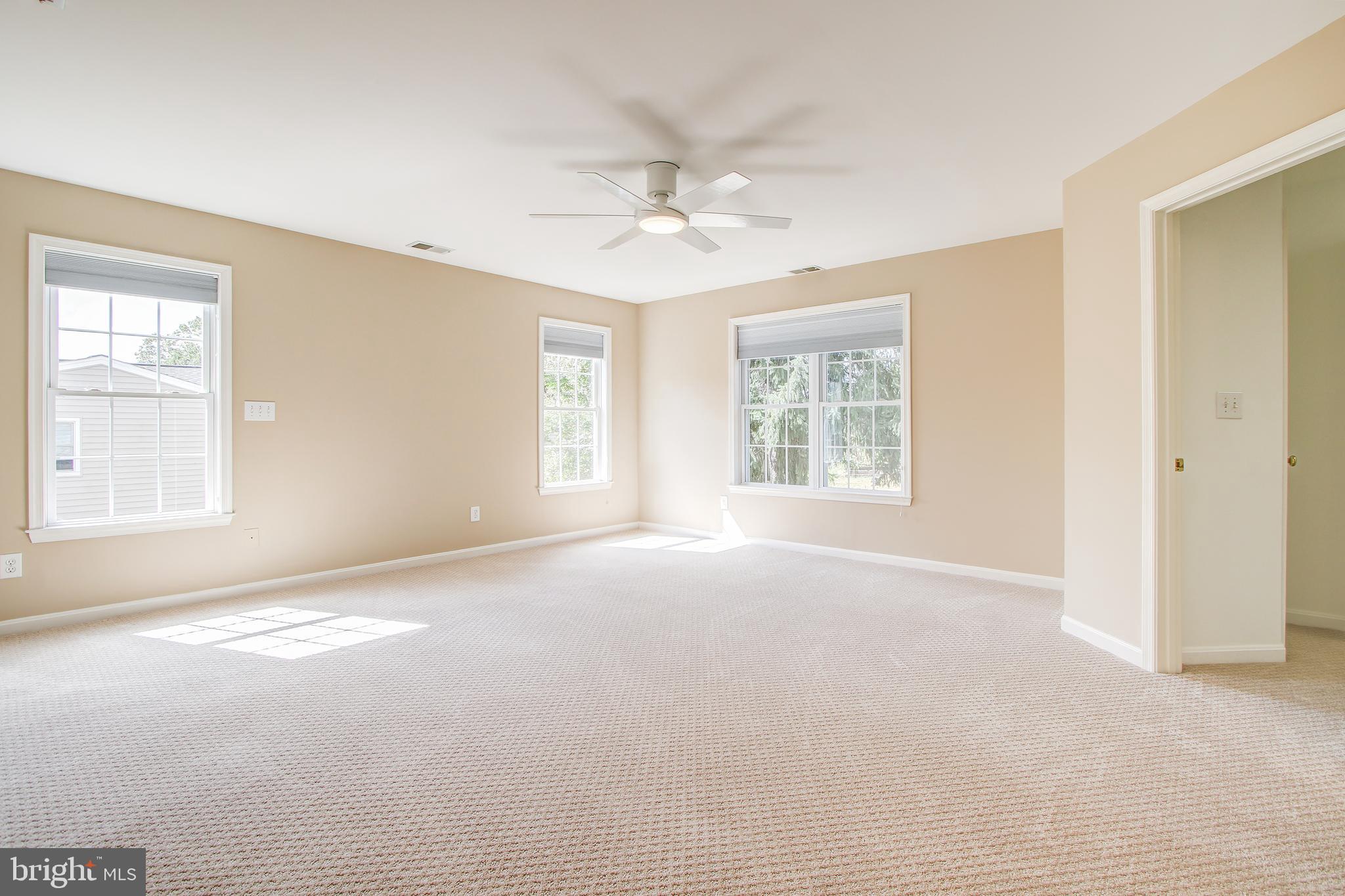 9909 Cherry Tree Lane Silver Spring, MD 20901 - Photo 23 of 45 Large Master Bedroom