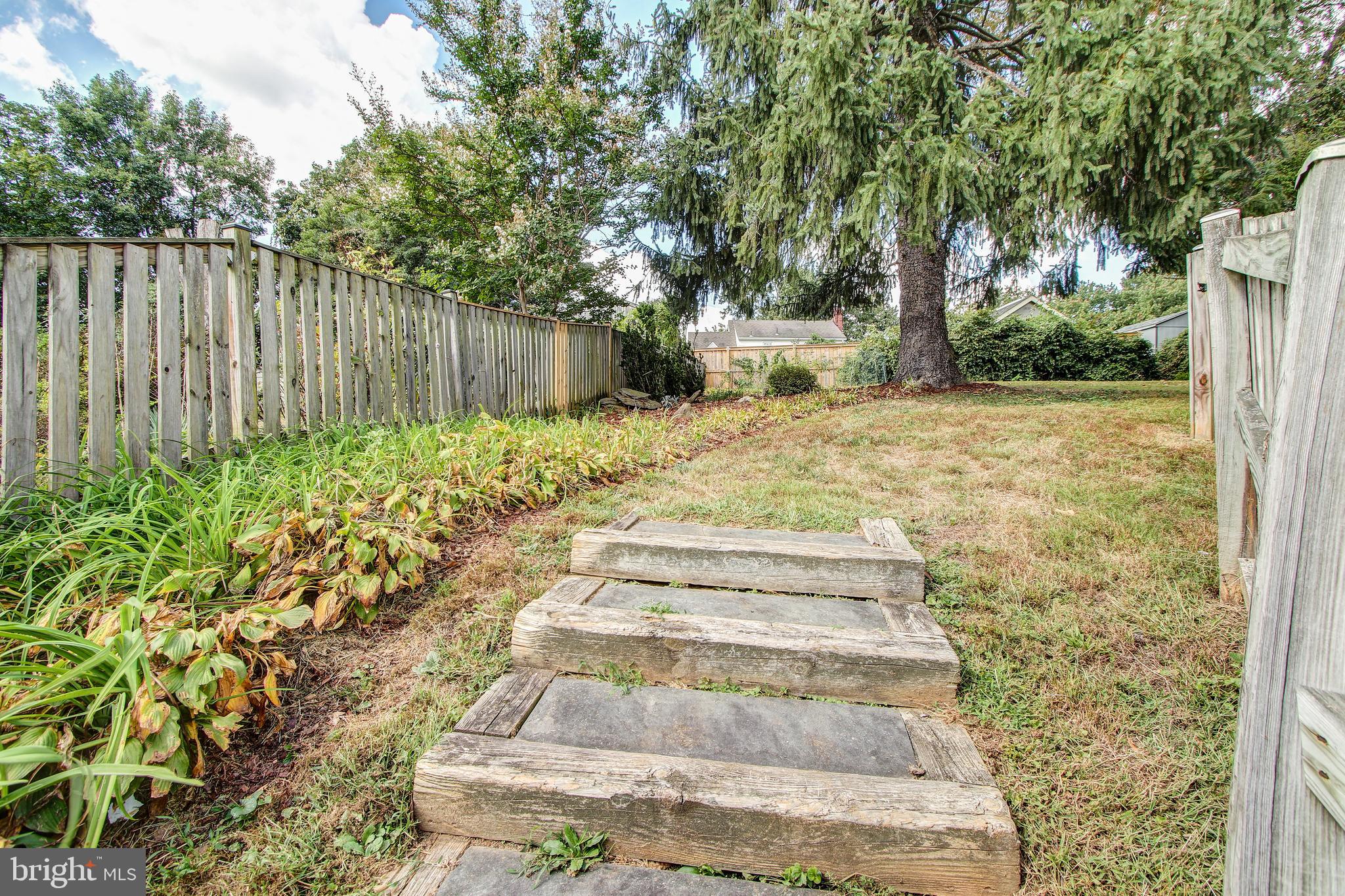 9909 Cherry Tree Lane Silver Spring, MD 20901 - Photo 41 of 45