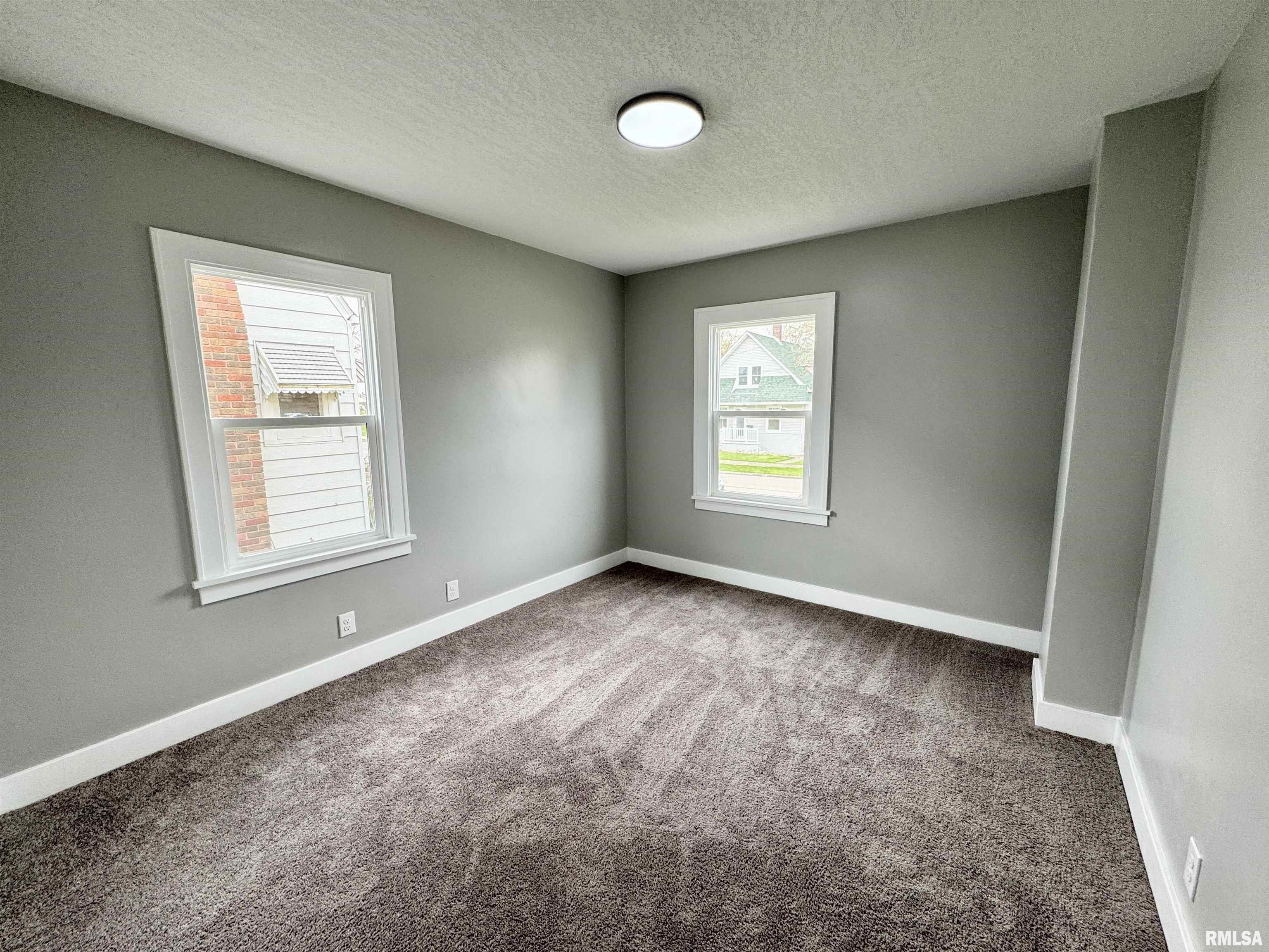 2315 5th Street Moline, IL 61265 - Photo 7 of 19