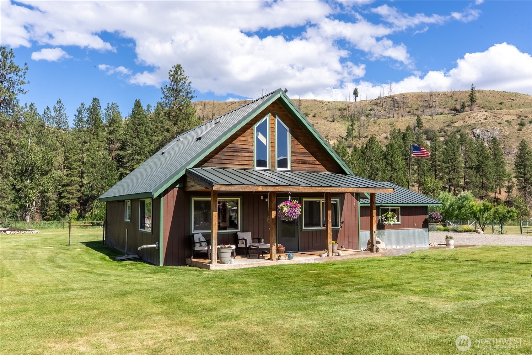 228 Twisp Carlton Road Carlton, WA 98814 - Photo 2 of 40