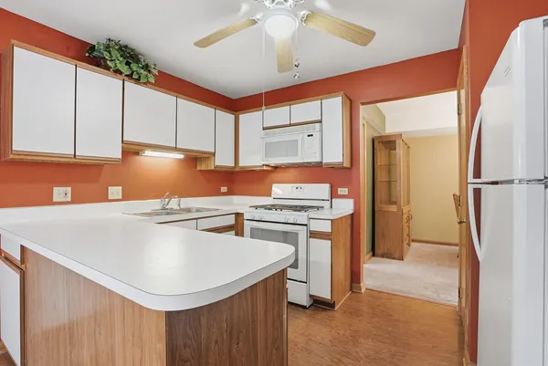 $279,000 | 9867 Cambridge Drive, Unit B, Mokena, IL 60448