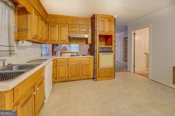 $749,900 | 660 Kirkus Drive Southeast, Conyers, GA 30094