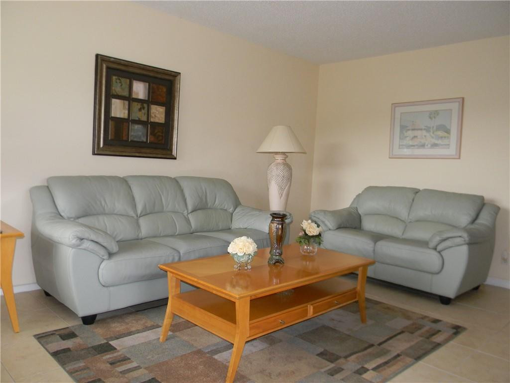 336 Mansfield H, Unit 336 Boca Raton, FL 33434 - Photo 3 of 25 Photo 3