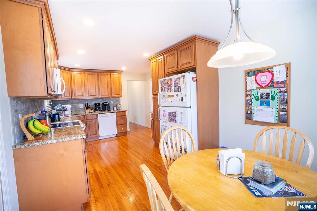 2 Lilac Road Lake Hopatcong, NJ 07849 - Photo 5 of 21