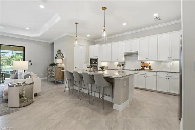 $950,000 | 28071 Foxrock Court, Bonita Springs, FL 34135