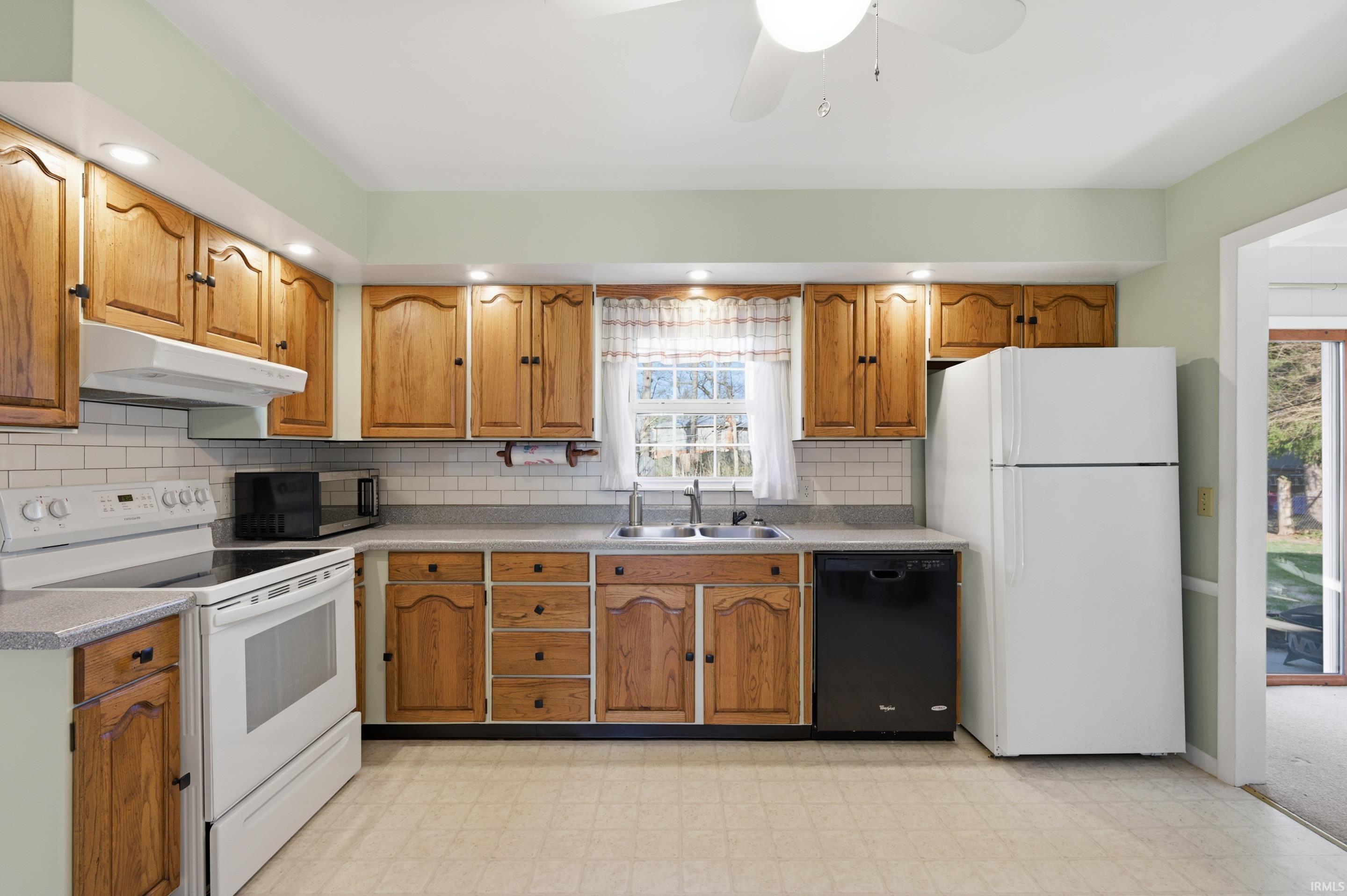 3627 Red River Road New Castle, IN 47362 - Photo 9 of 27