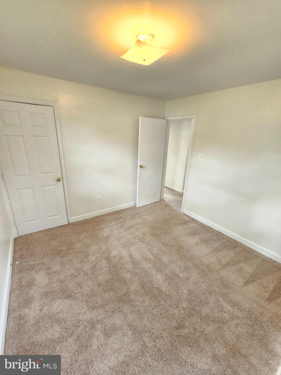 603 Pinewood Road Rockville, MD 20850 - Photo 19 of 32 Primary Bedroom