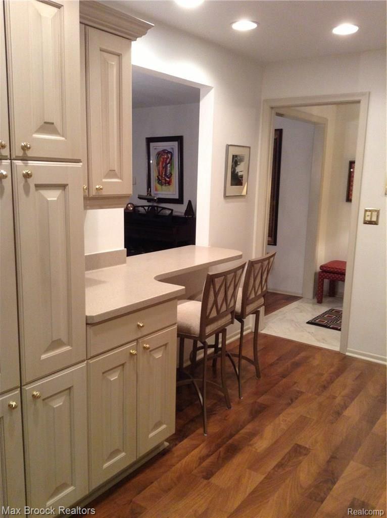 27330 Arborway Road, Unit 25 Southfield, MI 48033 - Photo 5 of 19 photo 1 (4).JPG