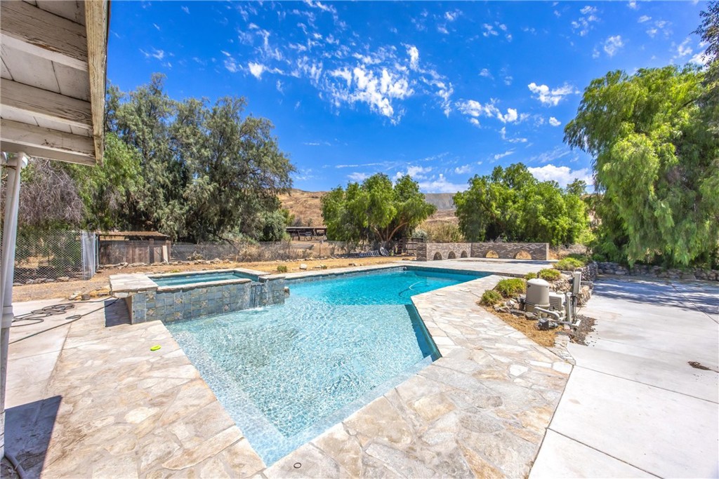 9099 Cajalco Road Corona, CA 92881 - Photo 57 of 70
