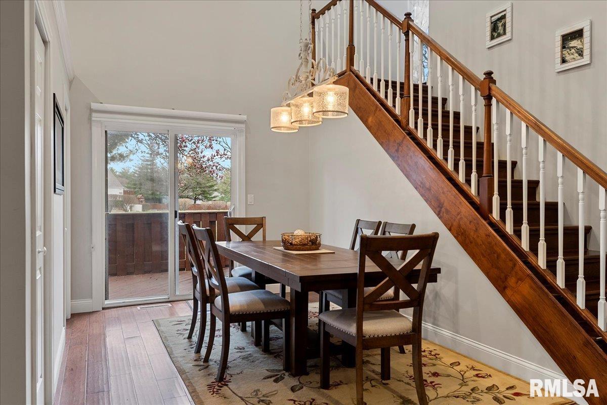 69 Country Place Springfield, IL 62703 - Photo 12 of 46