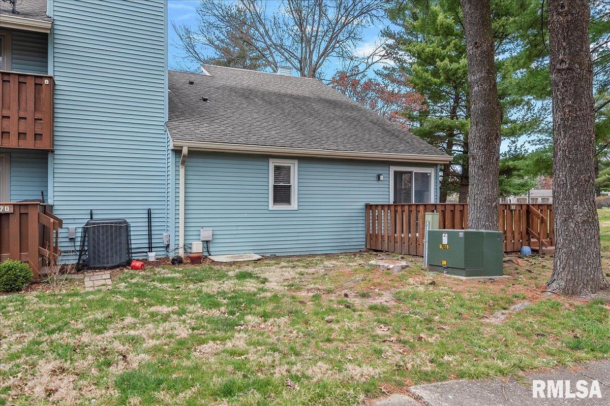 69 Country Place Springfield, IL 62703 - Photo 41 of 46
